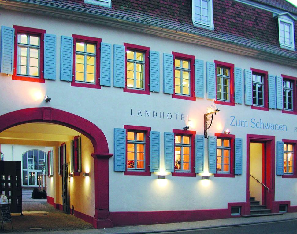 Landhotel Zum Schwanen Mit Restaurant Mona Liza Osthofen Extérieur photo